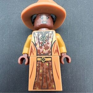 LEGO Harry Potter PROFESSOR SINISTRA MINIFIGURE from Chamber of Secrets 76389